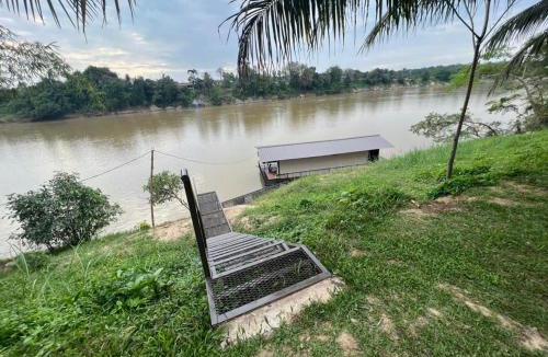 Temerloh Boat Rental | Chalet Terapung Laman Tok Ayah Temerloh