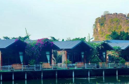 Hoa Lu House | Cham Trang An Retreat