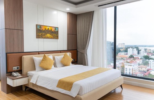 Phnom Penh City Centre Hotel | Champs Elysees Hotel & Suites