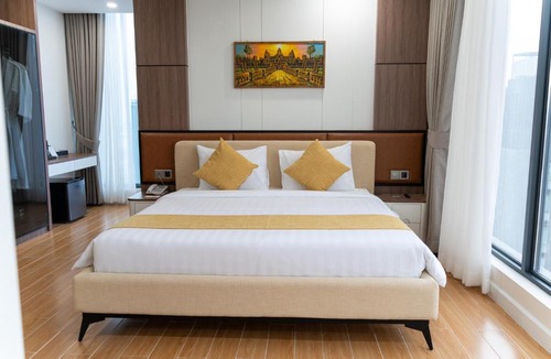 Phnom Penh City Centre Hotel | Champs Elysees Hotel & Suites