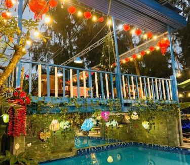 Dien Duong House | Charming and Spacious Beach Homestay 4 Rooms 1 Pool Entire Palace