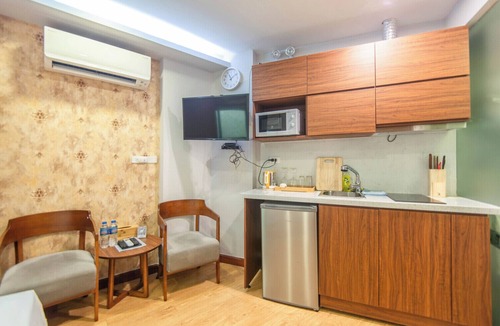 Tay Ho Bed & Breakfast | Charming bed & breakfast with AC, WiFi in peaceful Hà Nội