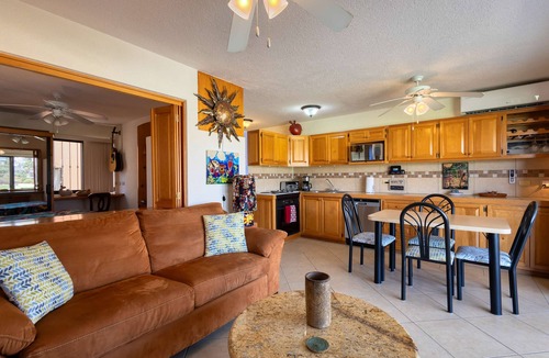 Campo de Golf Fonatur House | Charming golf-view condo with pool, hot tub, terrace & WiFi