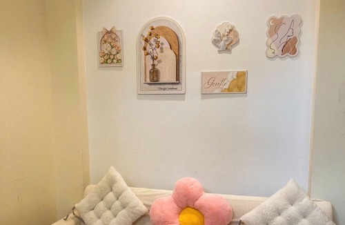 Truc Bach Apartment | Charming Lakeview Studio Near West Lake – Peaceful & Cozy