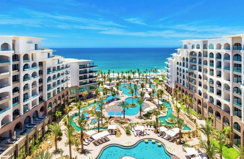 San Jose del Cabo Hotel | Charming luxe 1-bedroom studio. Hotel in beautiful San José del Cabo with AC