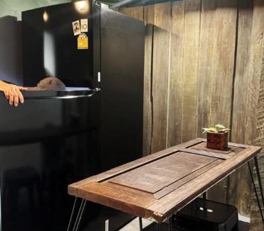 Chanthanimit Hostel | Charoen Hostel