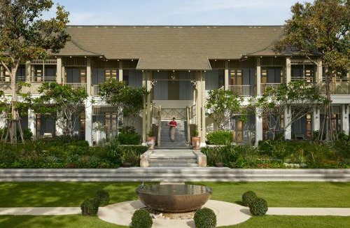 Khao Tao Hotel | Charras Bhawan Hotel and Residences