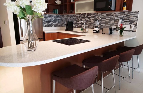 Gonzalo Guerrero Apartment | Cheerful 2 BR at 38th Ave. by Happy Address