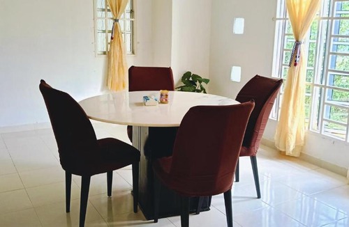 Kuala Terengganu House | Chelong Homestay 4BR Fully Aircond near stadium Gong Badak