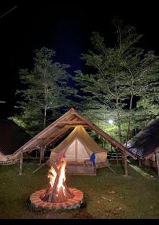 Kuala Rompin Apartment | Chemperai Resort Floating House & Glamping