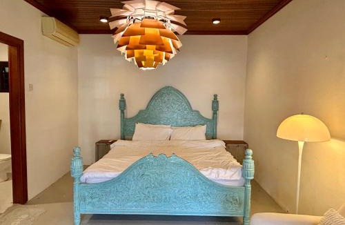 Tunku House | Chic Designer Family Suite Shared Bungalow LRT SS1 PJ