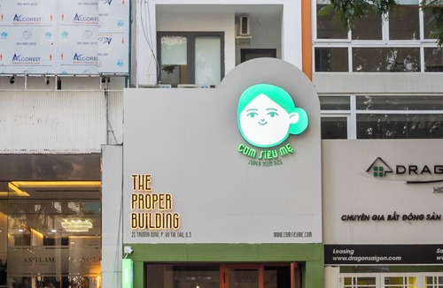 Phuong 6 Apartment | Chic studio for Groups up to 4 people with AC and WiFi in enchanting Hồ Chí Minh