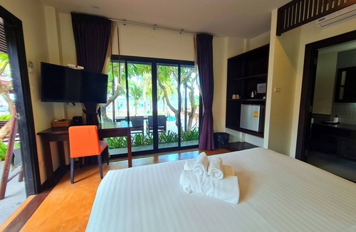 Hat Chao Samran Hotel | Chidlom Resort