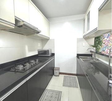 District 1 Apartment | Chillax Apartment - Cozy 3-Bedroom City View Home at Tower, District 1
