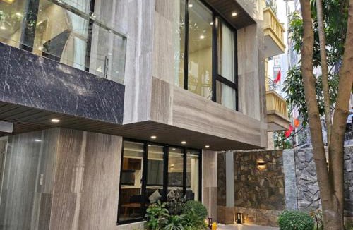 Nhat Tan Apartment | Chin Signature Villa Suite