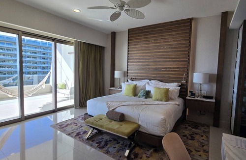 Playa Mujeres Resort | Christmas 2026 in Cancun! 5-star resort, 2-bedroom luxury suite at Garza Blanca