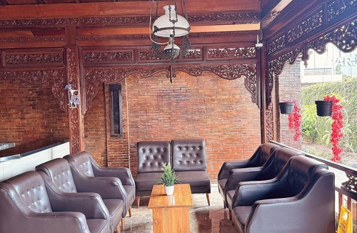 Surakarta Hotel | Chrome Hotel & Resort Solo