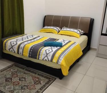 Kampung Songsang House | Cik Mawar Homestay