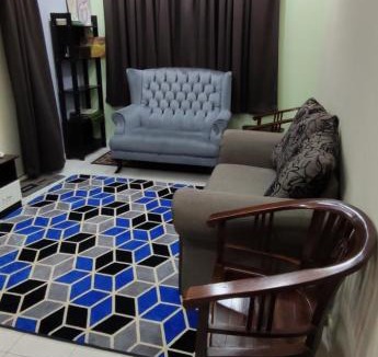 Taman Seraya Apartment | Cikgu Azue Homestay with lift 1floor security gate