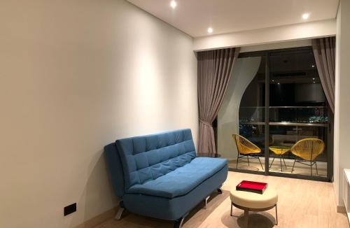 Bai Chay Apartment | Citadines marina Halong Homestay MyMy B03