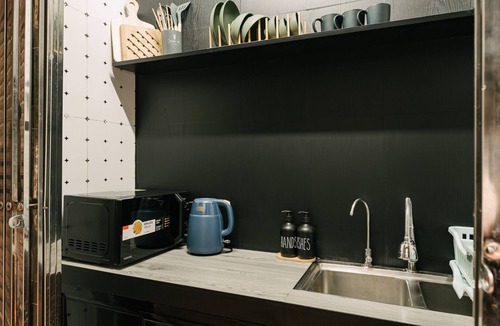 Hang Bai Apartment | City Center Home - 2 minutes to Hoan Kiem Lake, near Old Quarter, Trang Tien