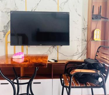Daun Penh Apartment | City & River Views near Royal Palace and Watphnom