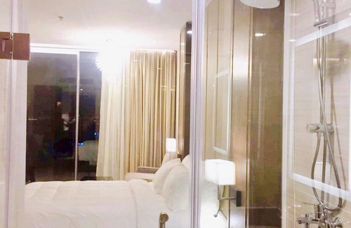 Tran Phu Beach Condo | City View Balcony 5*Apartment, FREE Gym & Pool