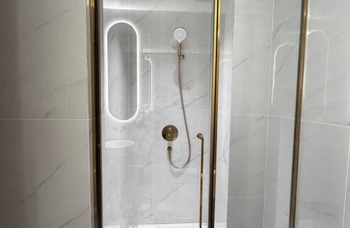 Mean Chey Apartment | City View Room At Vue Aston by VS