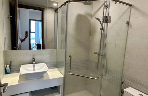 Cong Vi Apartment | Clinton - 3BR Vinhome Metropolis Full Serviced
