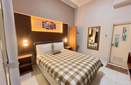 Probolinggo House | Clover Homestay