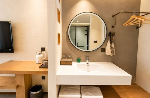 Mean Chey Hotel | Clover Hotel & Spa