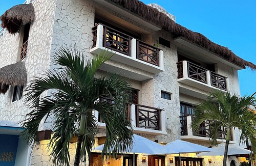 Colonia Centro Apartment | Coastal Escape Suite:Private Balcony, King Bed & Steps to the Cozumel Waterfront
