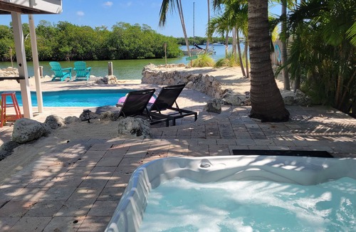 Marathon House | 🌴 Coco Plum Paradise 🌴 Private Bayfront Home Pool Hot Tub Dock View