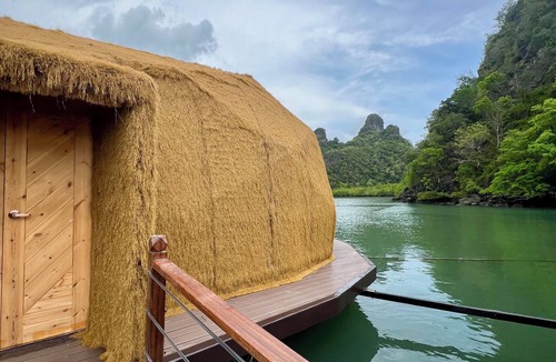 Air Hangat Boat Rental | Coconest THREE: Floating Two-Bedroom Waterstay on a UNESCO Site