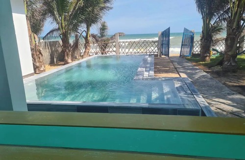 Phan Thiet House | Coconut Garden Beachfront Villa Phan Thiet