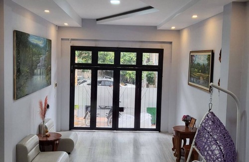 Phnom Penh City Centre House | Cocoon Rainbow Residence