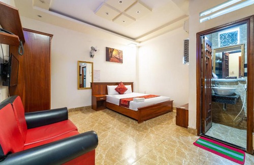 District 6 Hotel | Collection O Long Phung Hotel