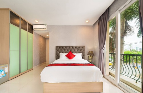 Phu My Hung Hotel | Collection O Sunshine Garden Hotel - Near SECC