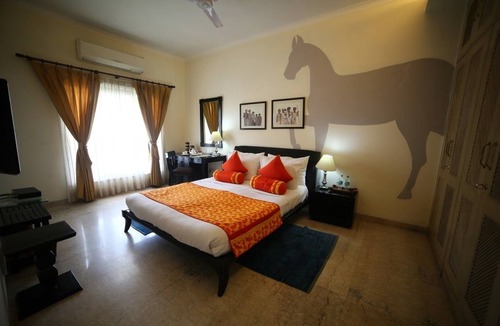 Defence Colony Bed & Breakfast | Colonels Retreat