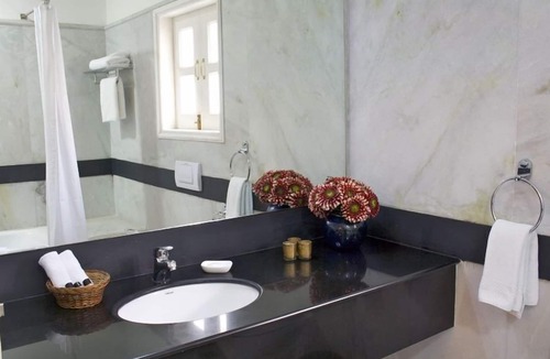 Defence Colony Bed & Breakfast | Colonels Retreat