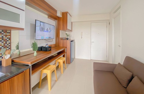 Jatinegara Apartment | Comfort Stay 1Br With Extra Room At Bassura City Apartment
