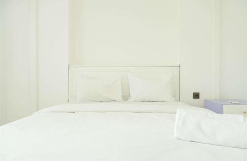 Petamburan Apartment | Comfortable 2BR at Semanggi Apartment By Travelio