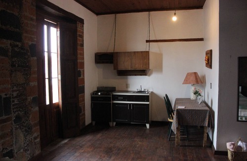 Jocotitlan Cottage | Comfortable Apartment To Take A Vacation Located In A 17th Century House
