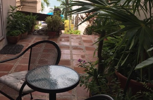 Playa la Madera Condo | Comfortable studio on ground level with full kitchen near pool