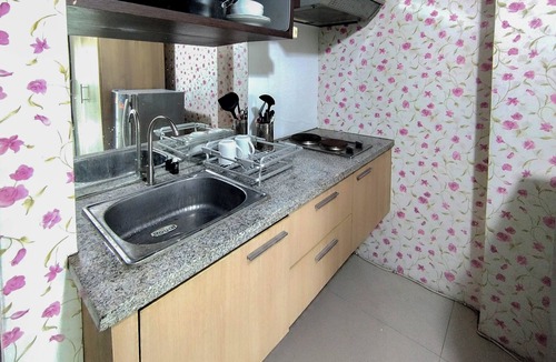 Siwalankerto Apartment | Comfy and Warm Studio at The Square Surabaya Apartment
