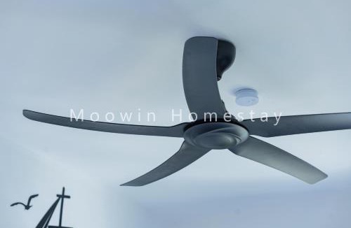 Kampung Masjid Timah Apartment | Comfy Suite by Moowin