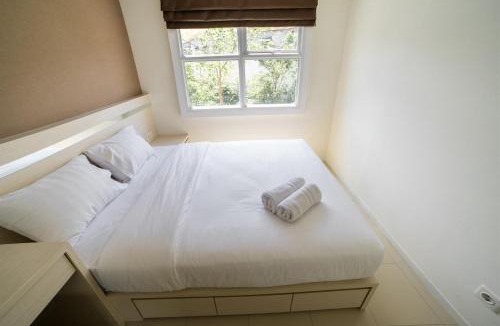 Hegarmanah Apartment | Contemporary 1BR Near Cihampelas at Parahyangan Residence Apartment By Travelio