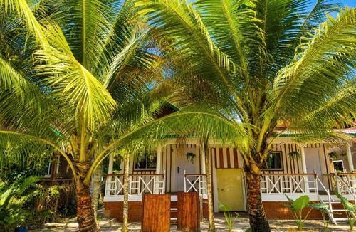 Koh Rong Ski Chalet | Coraluna Bungalows