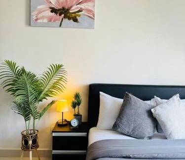 Kota Warisan Apartment | CoreSoho Suite by BKAstaycation KotaWarisan Sepang KLIA Airport, Free Wifi