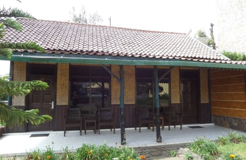 Ngadisari Apartment | Cottage 4 Pax at Lava Lodge